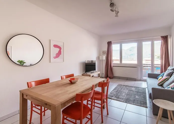 Maraini 8 By Quokka 360 - Comfort Close To The Station アパート *