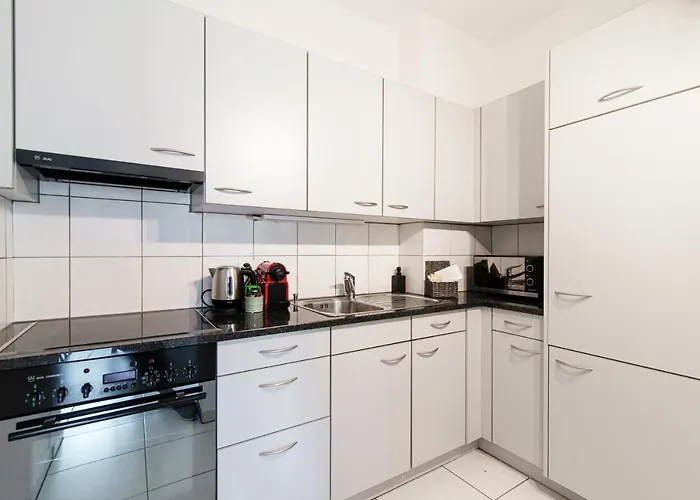 アパート Maraini 8 By Quokka 360 - Comfort Close To The Station *